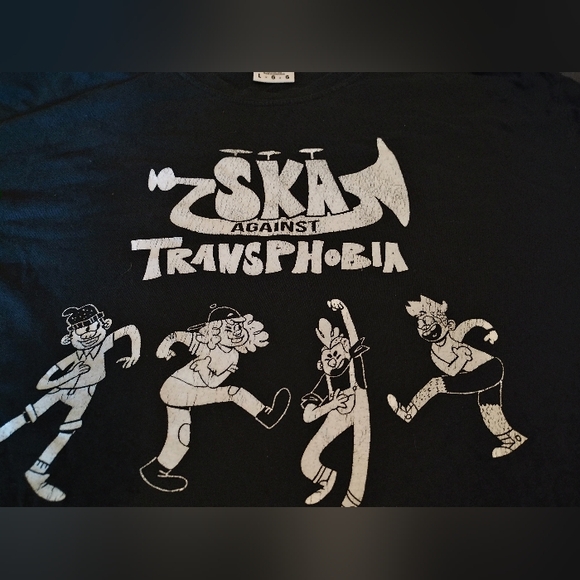 "Ska Against Transphobia" T-Shirt 100% Cotton L - Picture 2 of 2